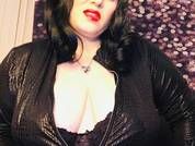 TheDevineMissDeviant