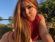 Honeyy_Doll