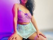 KristalHorny19