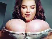 DesireHugeBoobs