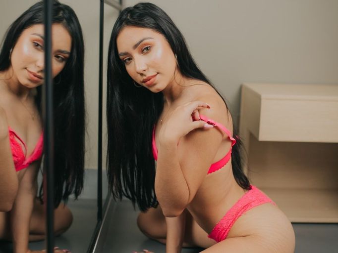 LauraSquirterr