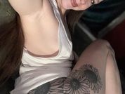 TinyMILFbaby