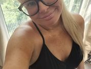 Peachy_English_Blond