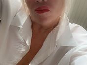 BlondeTinks