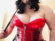 TheDevineMissDeviant