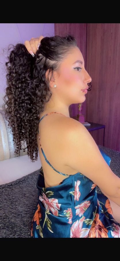 Amara_De_Lux