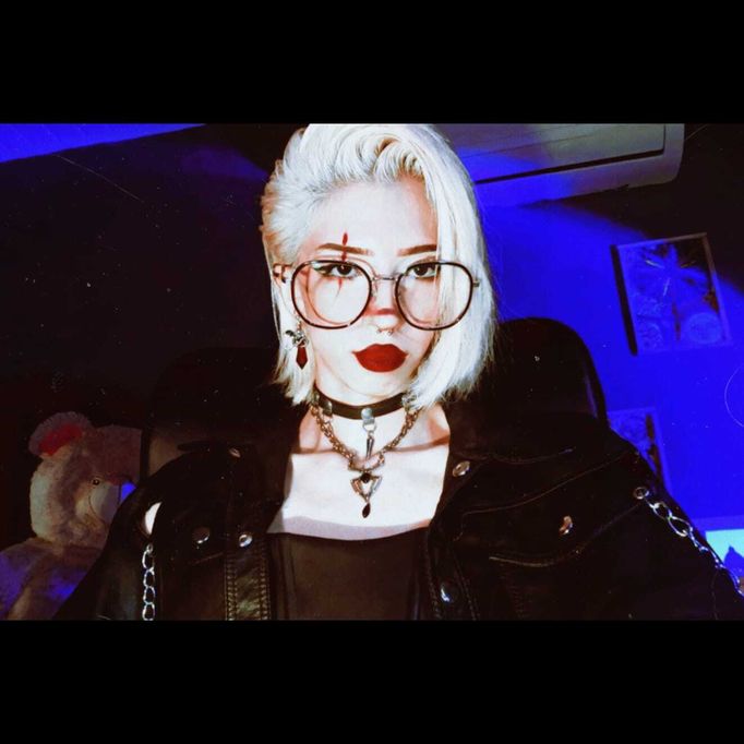 TinaRoberts19
