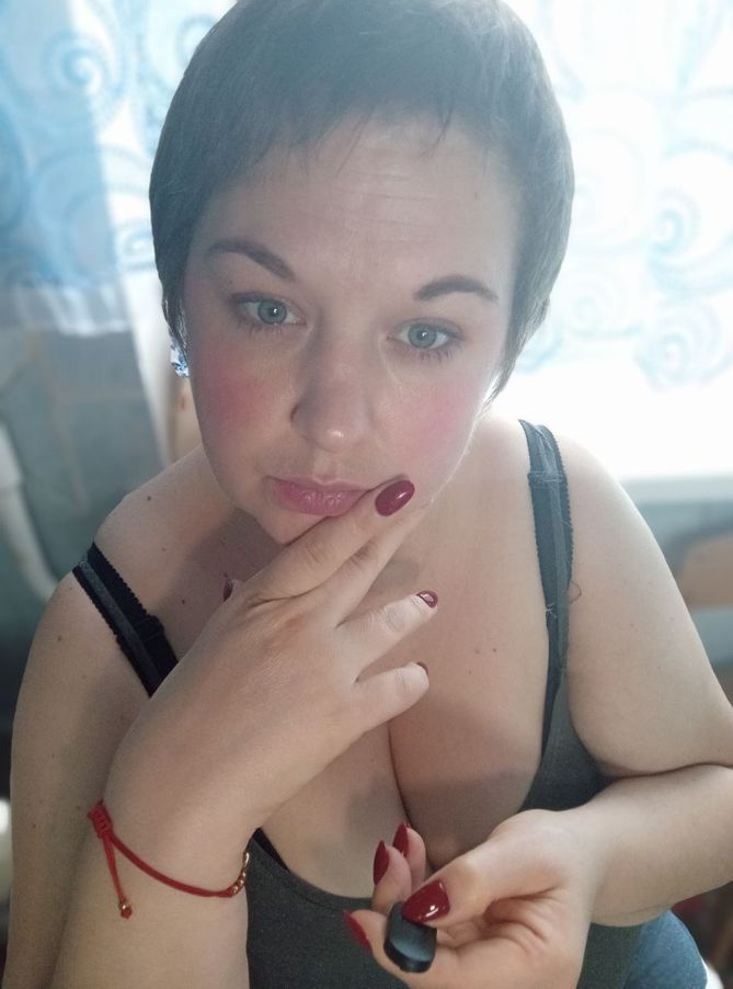 Juli_Bond