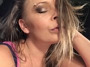 NikkiBea