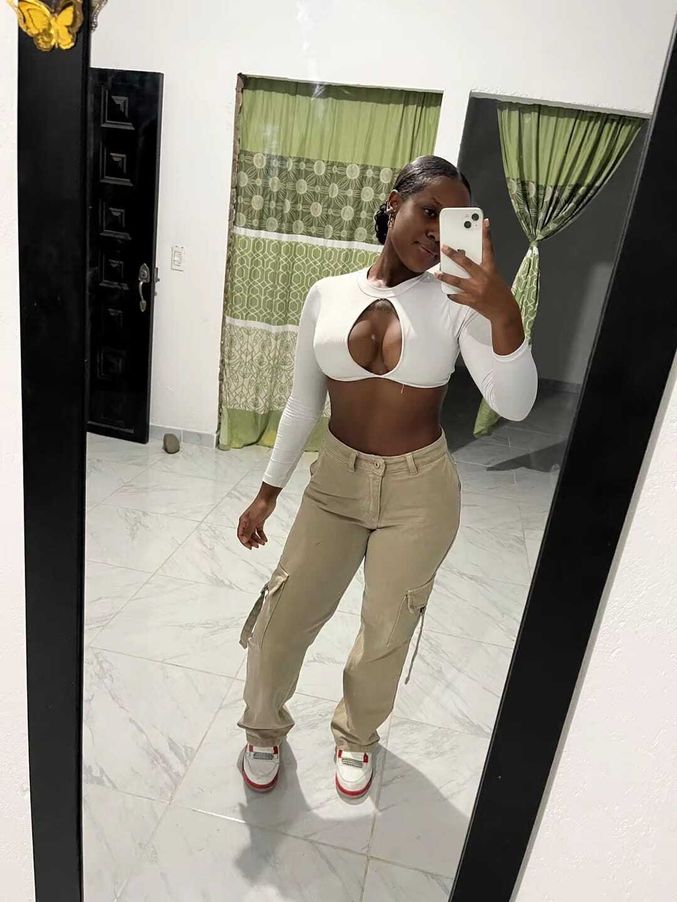 Lily_Browwn