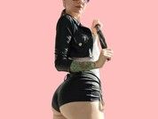 VicktoriaLou