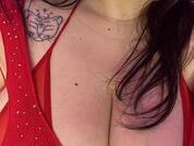 MaeveBigBoobs