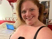 BustyBeautifulGinger