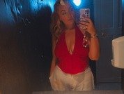 CurvyBrunetteCrushX
