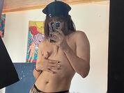 Ella_Thorne