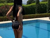 Samantha_Caro