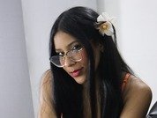 brunettegirl18