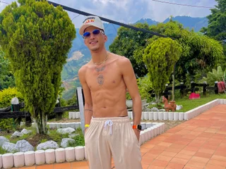 Adams_pitter profile