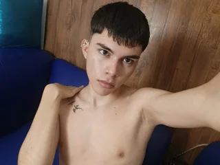 Carlitos18 profile