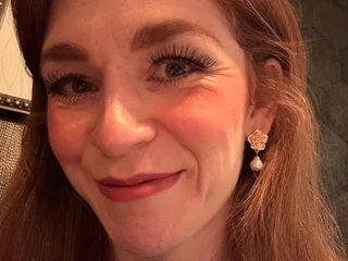 Housewife_kirst profile