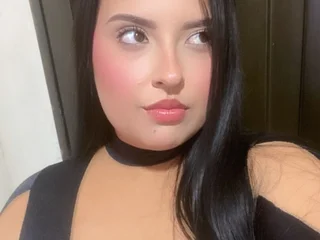 Lauren_Hernandezz