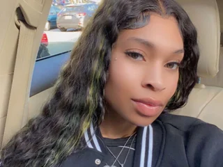 NaomiMilian profile