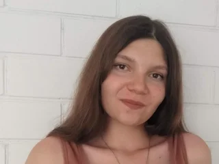 Adelina_Wood profile