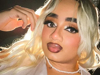 AmberMonroebg profile