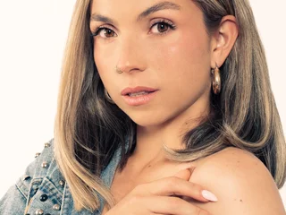 CamiVelez profile