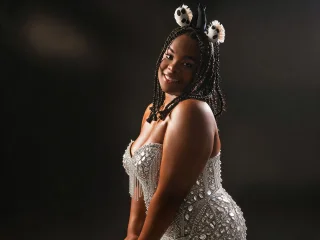 EbonyHenner profile