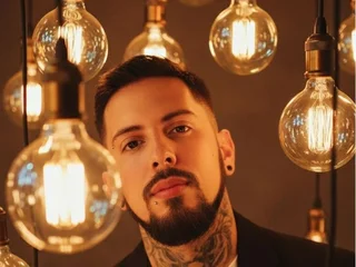 KLEIN_WALKER profile