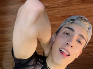 Latinmilktwo profile