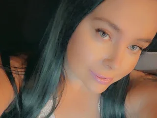 LolaNW profile