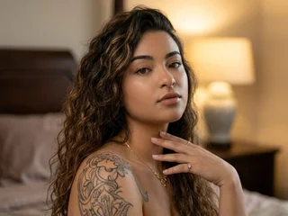 NaomiLor profile