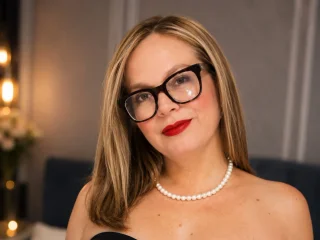 Pamela_Colin