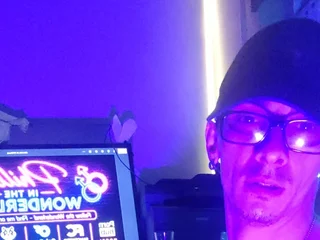 PhillipInTheWonderland69 profile