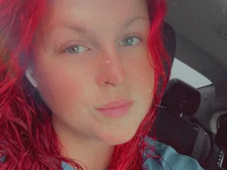 PrettyRedHeadLisa profile