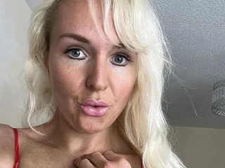 SammyLouBabestation
