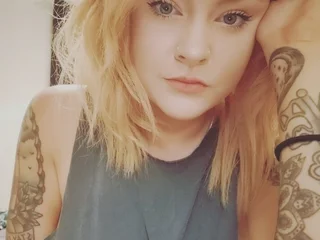 TattooedHousewife profile