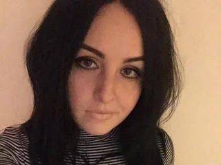 The_Curvy_Raven profile