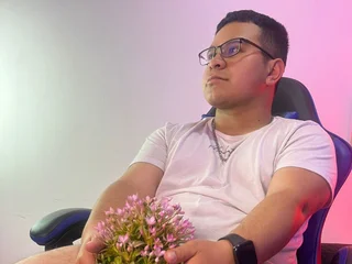 Thiiago_Saenz profile