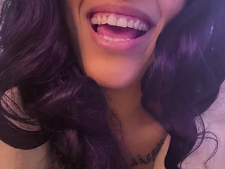 ohmycharlotte profile