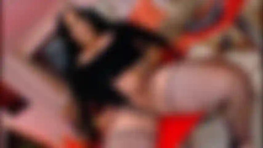 Mangeresti il ​​mio cazzo o il mio culo? Leccami il mio sperma.