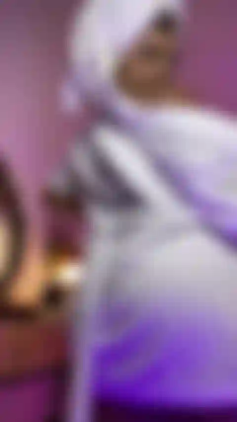 Fa male quando mi metto il giocattolo nel culo.