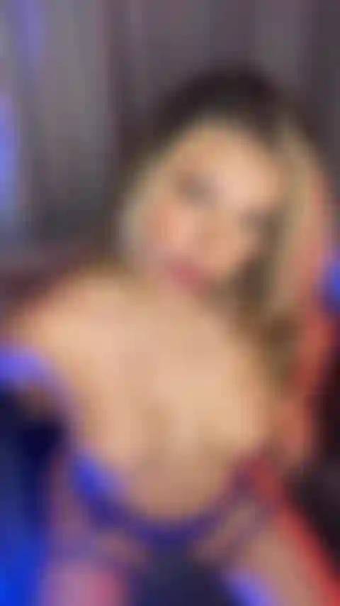 Vuoi vedere il mio culo enorme?