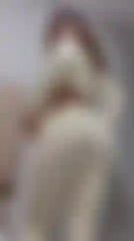 Adorerei che tu mi abbassassi i pantaloni e vedessi tutto questo.