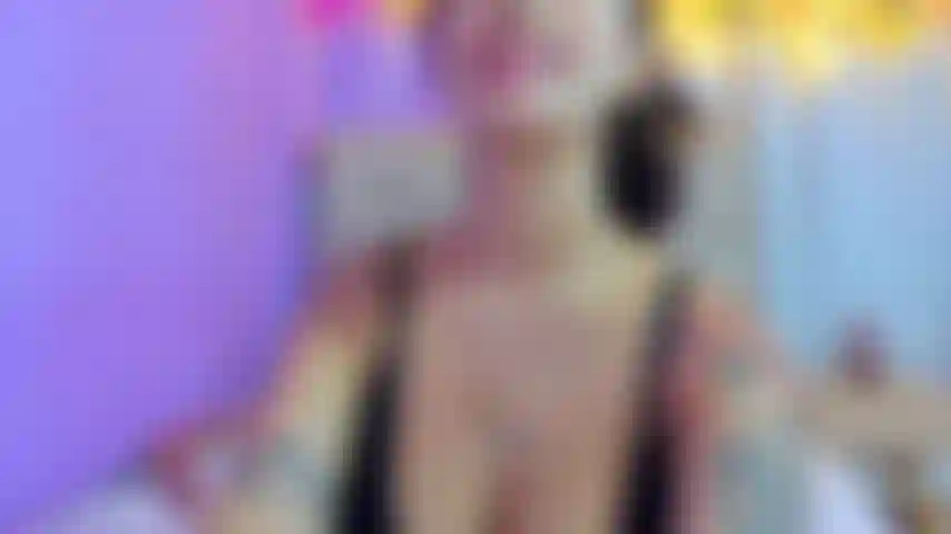 La mia bella figa ti vuole, voglio essere una ragazza cattiva e gemere il tuo nome così forte che i vicini ci sentano.