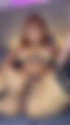 Mi masturbo molto con le dita.