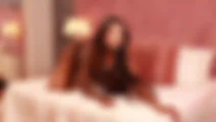 Here's something to remind you how great I look in black