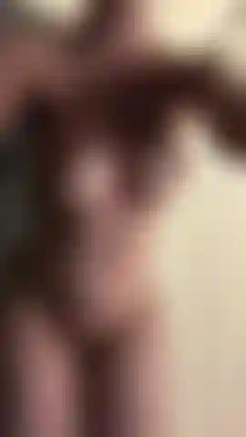 Olio, dildo e sborra nella doccia con me!!